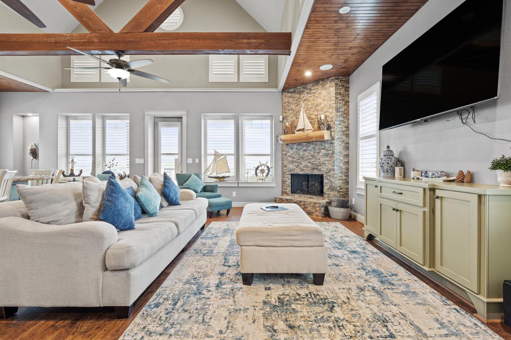 Luxury Waterfront Home Family And Pet Friendly Near Surfside Beach 11 Mins Freeport Ngoại thất bức ảnh