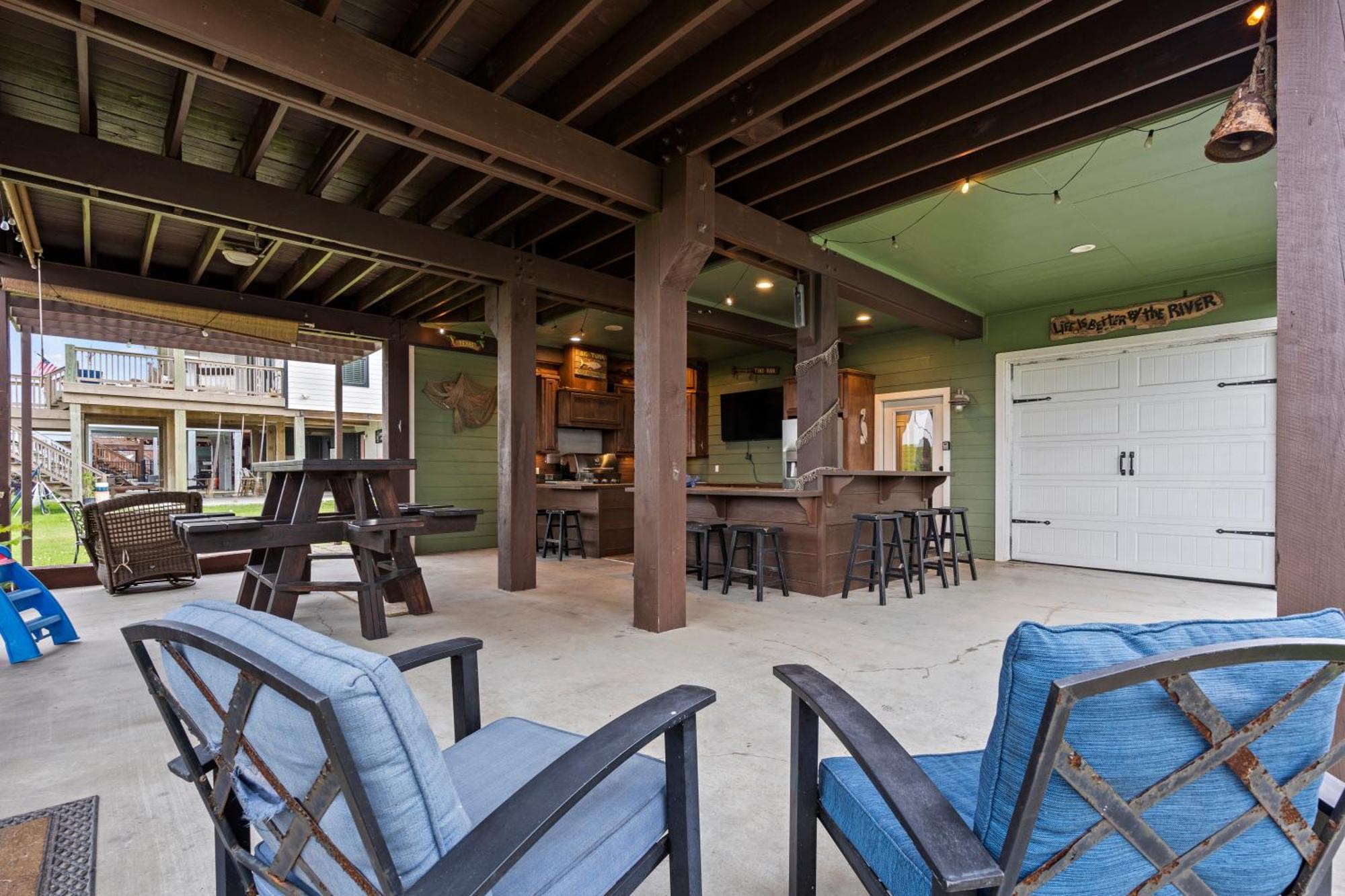 Luxury Waterfront Home Family And Pet Friendly Near Surfside Beach 11 Mins Freeport Ngoại thất bức ảnh